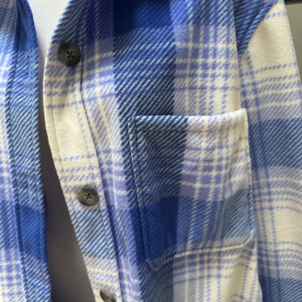 Eddie Bauer Blue and White super soft Plaid Button-Up Shirt/Jacket, size Large - Picture 5 of 7